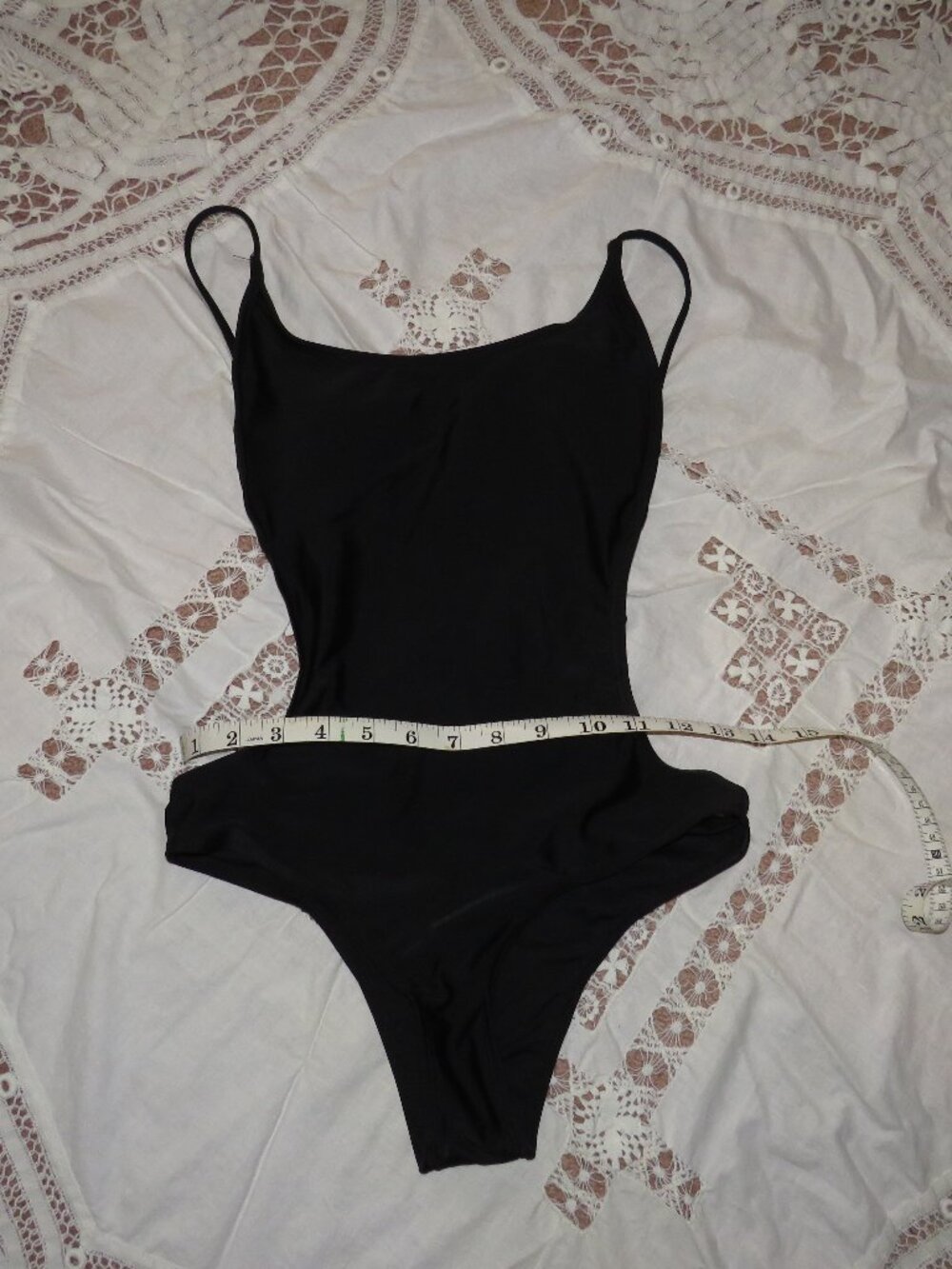 Sunny Co Clothing Black One‑Piece Swimsuit – Minimalist Sleek Scoop‑Neck Sz Smll